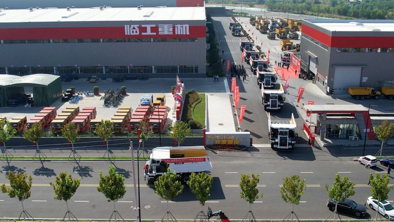 "RTH100 Hybrid Mining Trucks Shipped to Indonesia Market" "RTH100 Hybrid Mining Trucks Shipped to Indonesia Market"