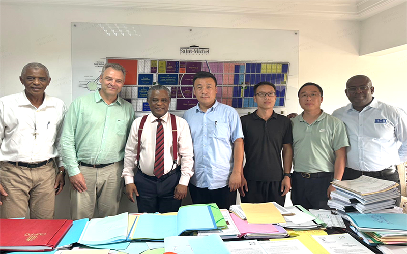 SDLG Excavators Make Debut in Gabon Market