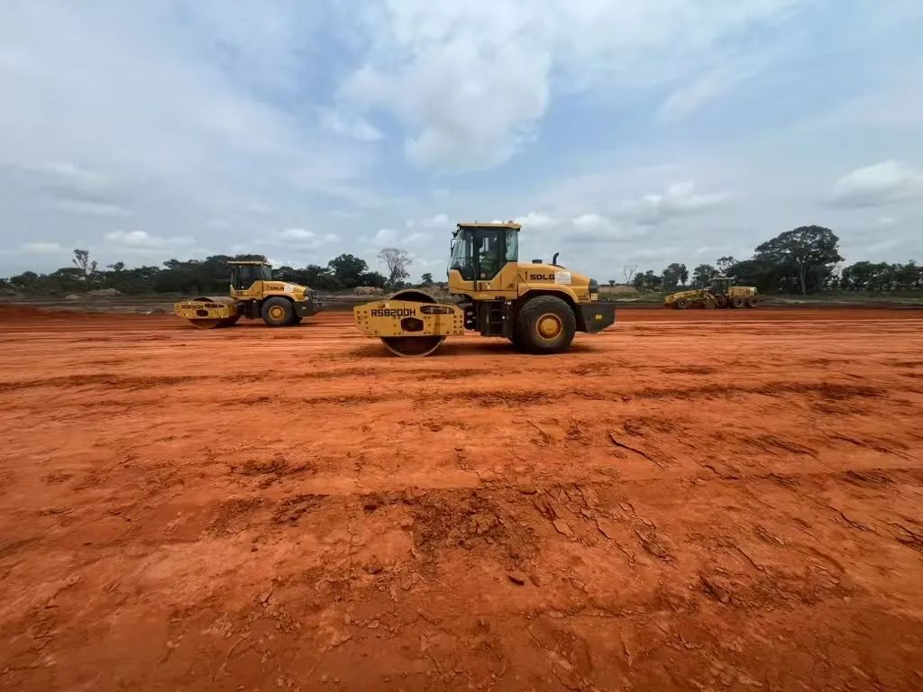 Shandong Lingong's complete set of equipment supports the construction of a mine in Southern Africa Shandong Lingong's complete set of equipment supports the construction of a mine in Southern Africa