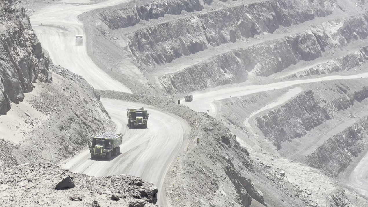 LGMG has delivered 30 RTH100 hybrid mining trucks to Peru, advancing sustainable mining practices