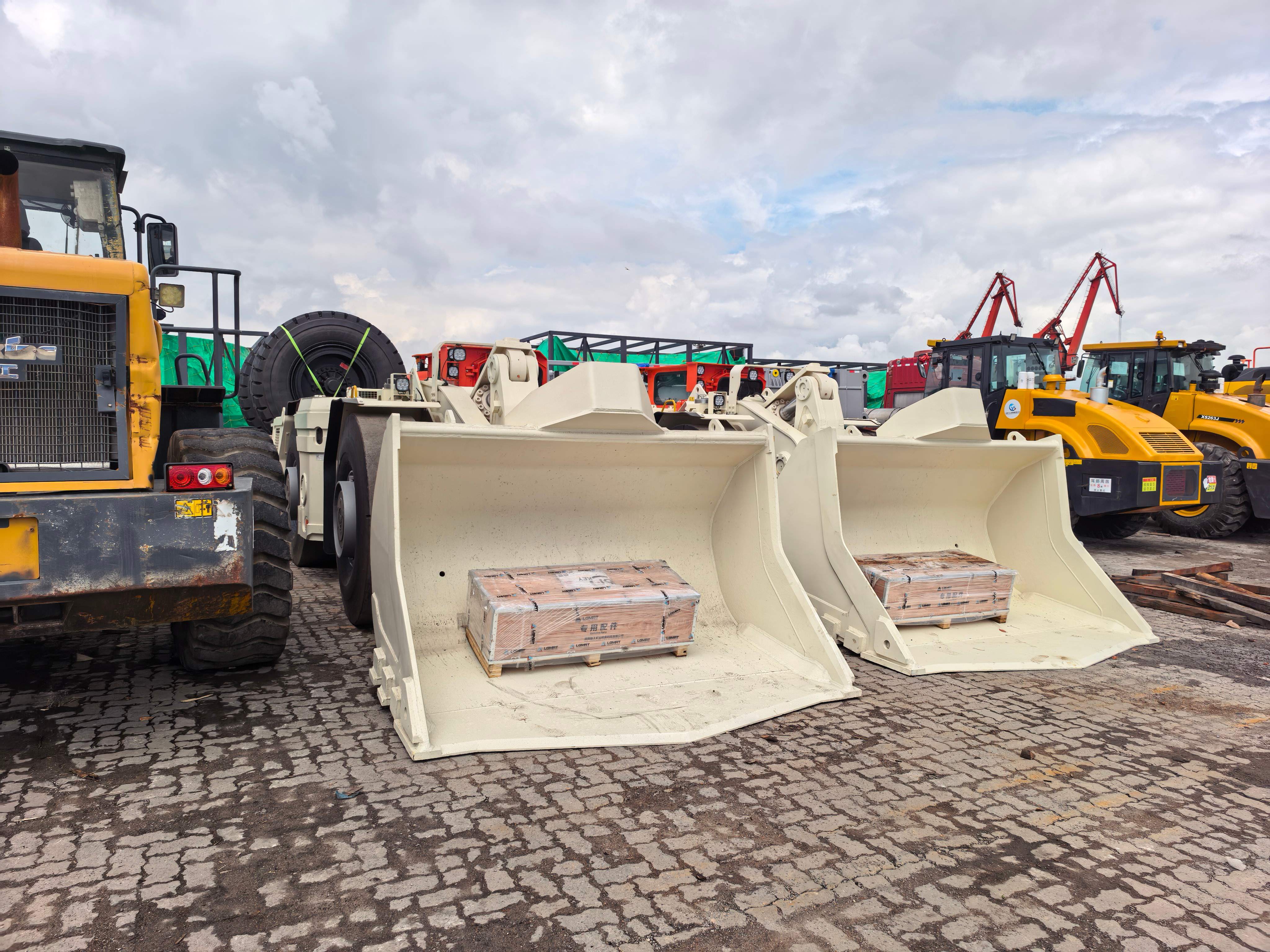 Two LGMRT UL100H Underground Loaders Shipped to Zambia Two LGMRT UL100H Underground Loaders Shipped to Zambia